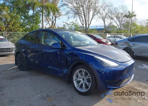2024 Tesla Model Y Long Range Dual Motor All-Wheel Drive/Rwd from USA, damaged, VIN 7SAYGDED5RF015208